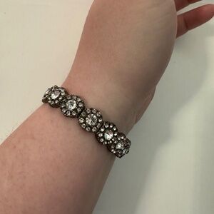 Vintage-Style Rhinestone Stretch Bracelet – Silver Tone with Clear Stones